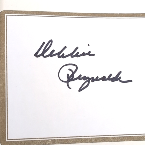 Genuine Authentic Debbie Reynolds Signed Autographed Book "Unsinkable A Memoir" - Picture 6 of 10